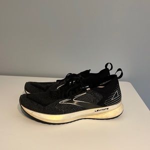 BROOKES Levitate StealthFit 5 (Women’s Size 10)